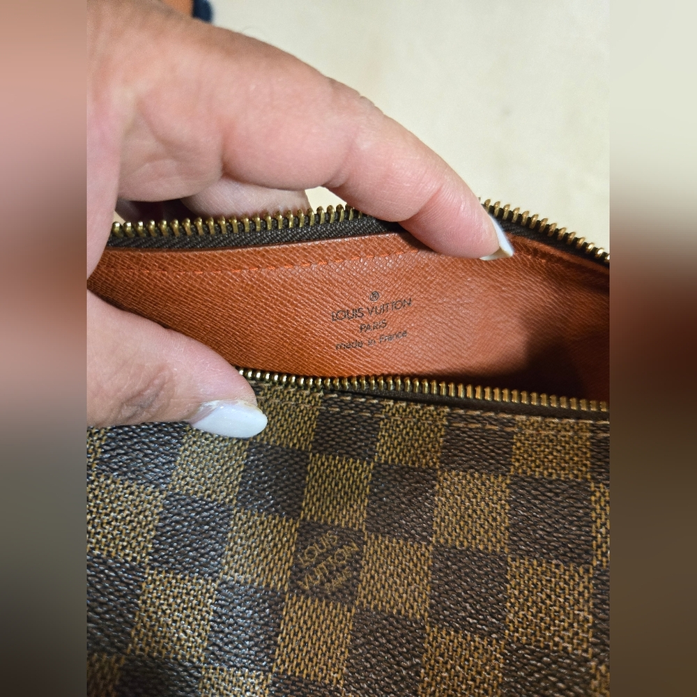 π― Authentic Damier Ebene Papillon 26 - Picture 4 of 15